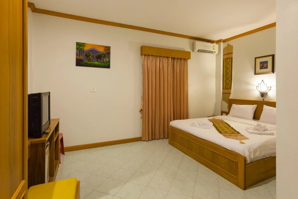 The Little Moon Residence - photo 4