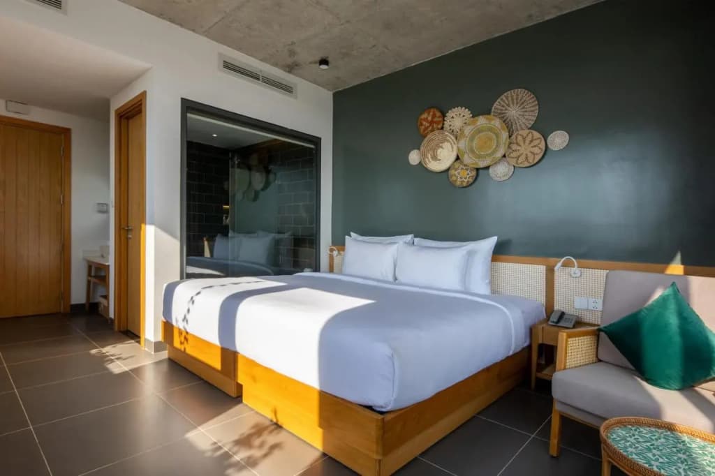 Leaf Beachfront Hotel Da Nang - photo 31