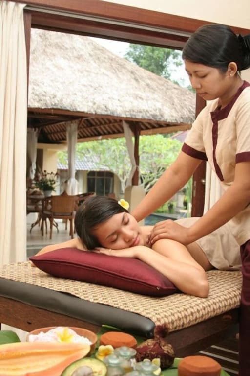 Lokasari Bungalows Spa & Gallery - photo 21