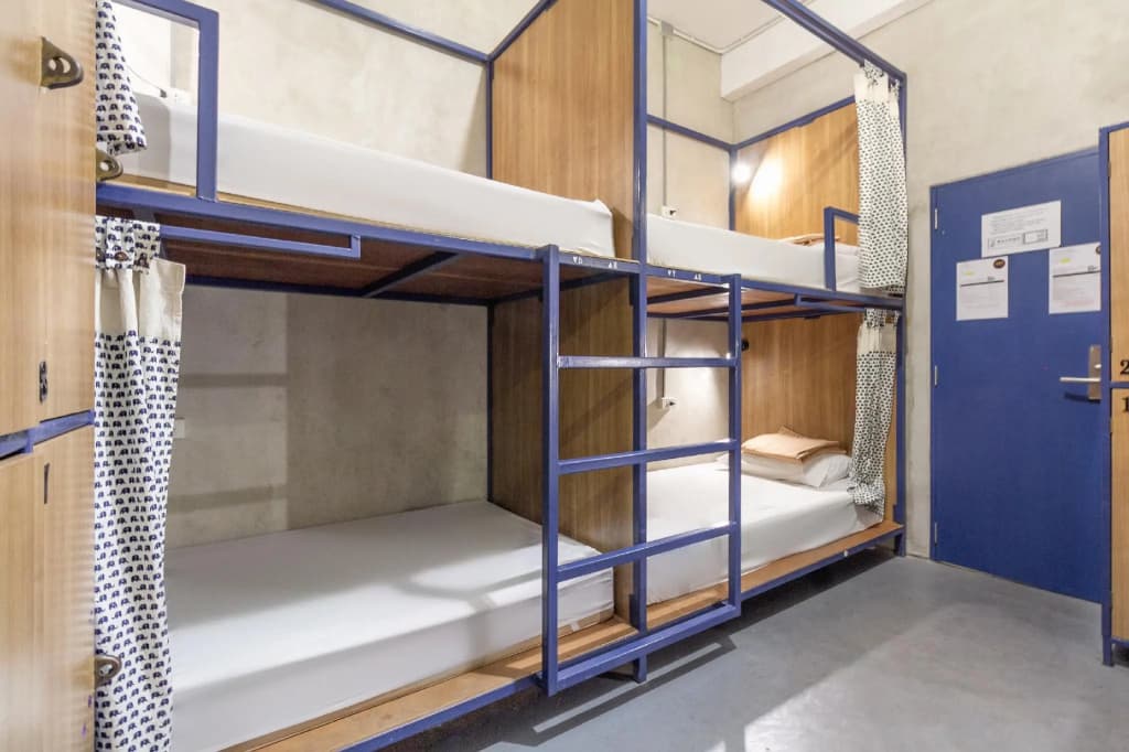 Arawana Hostel Silom - photo 5