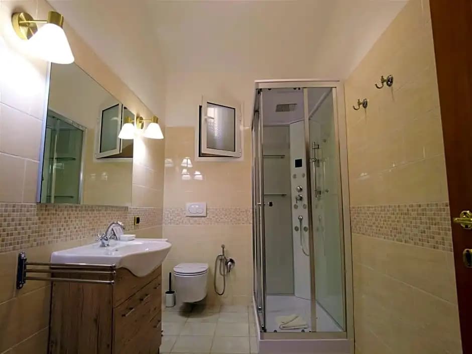 Gardoce's Guest House - photo 5