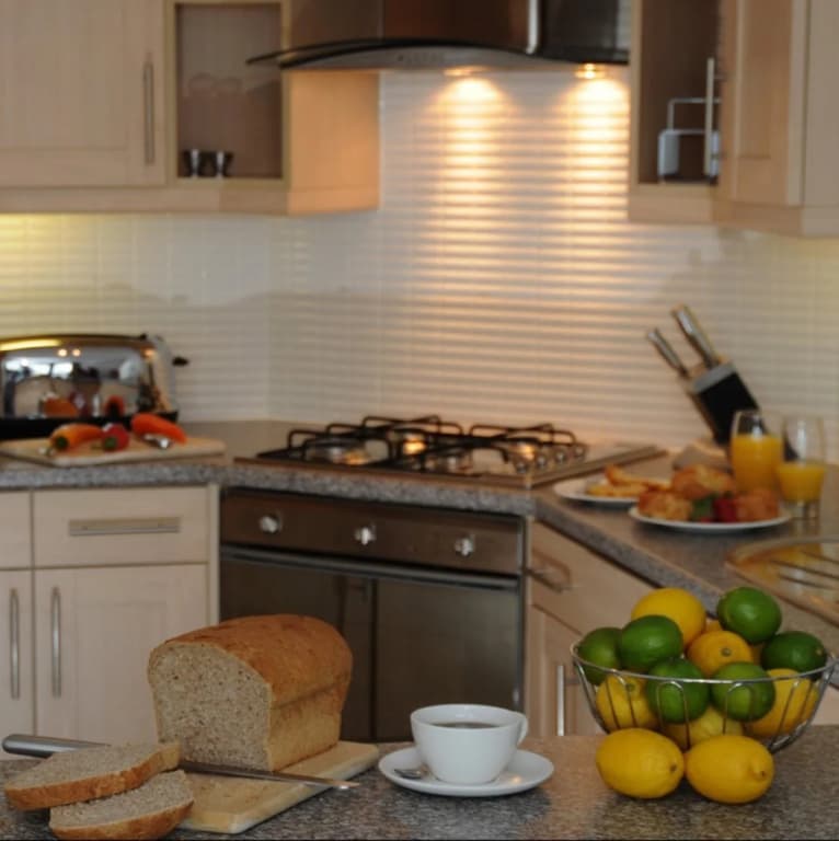 Fountain Court Apartments - EQ2 - photo 1