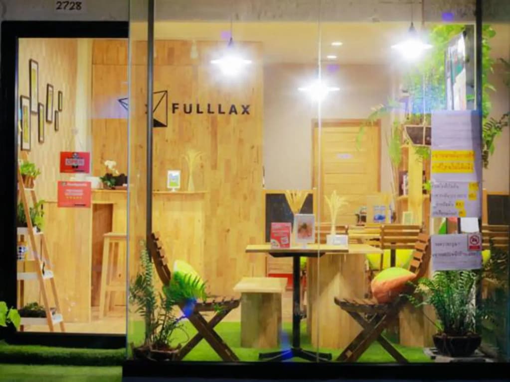 Fulllax Guesthouse - photo 2