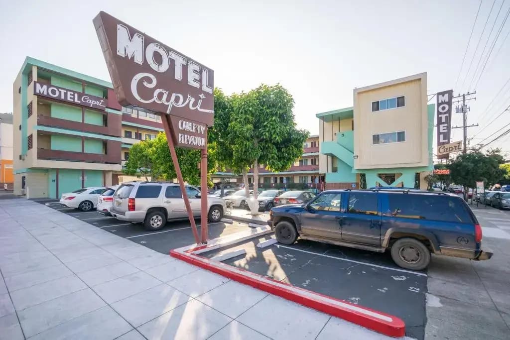 Motel Capri - photo 9