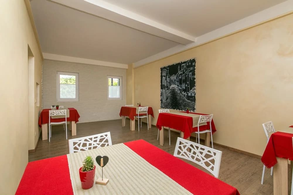Red Lion Guest House - photo 14
