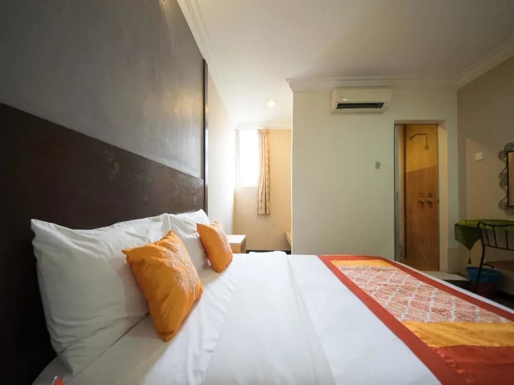 KLCC Chinatown Deluxe 2 Pax Suite - photo 7