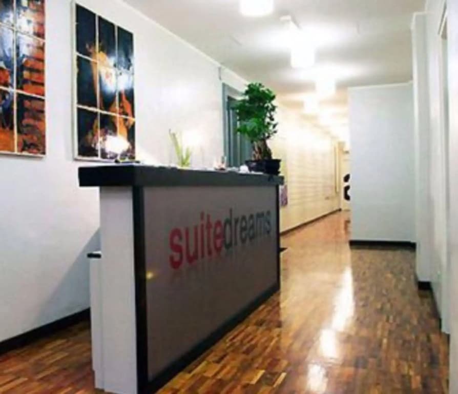 Suitedreams - photo 1