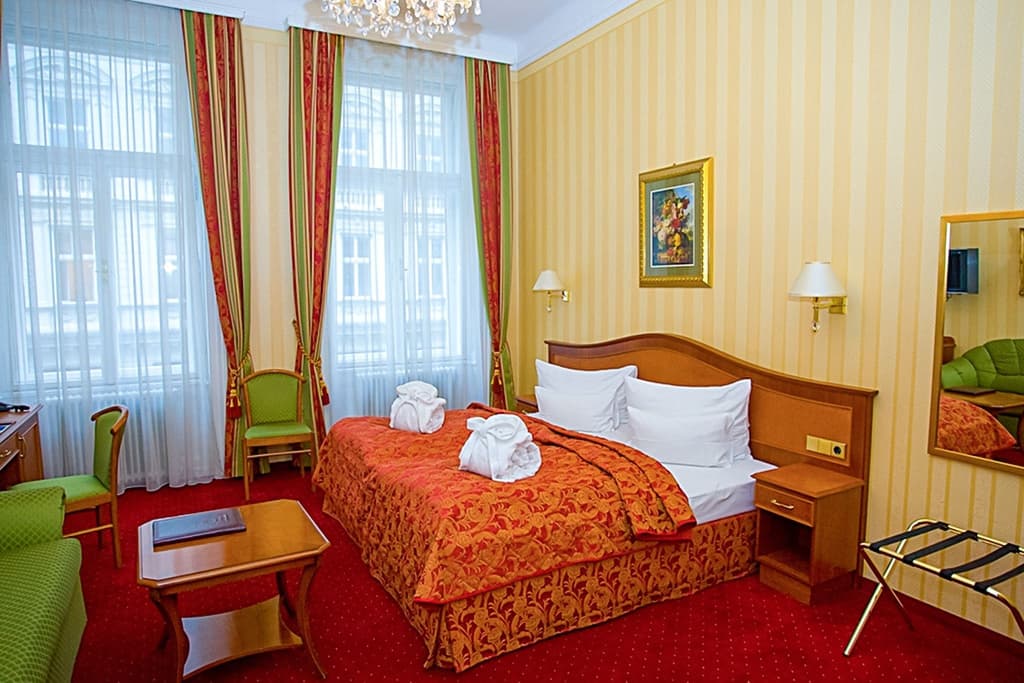 Opera Suites - Self Check-in - photo 13