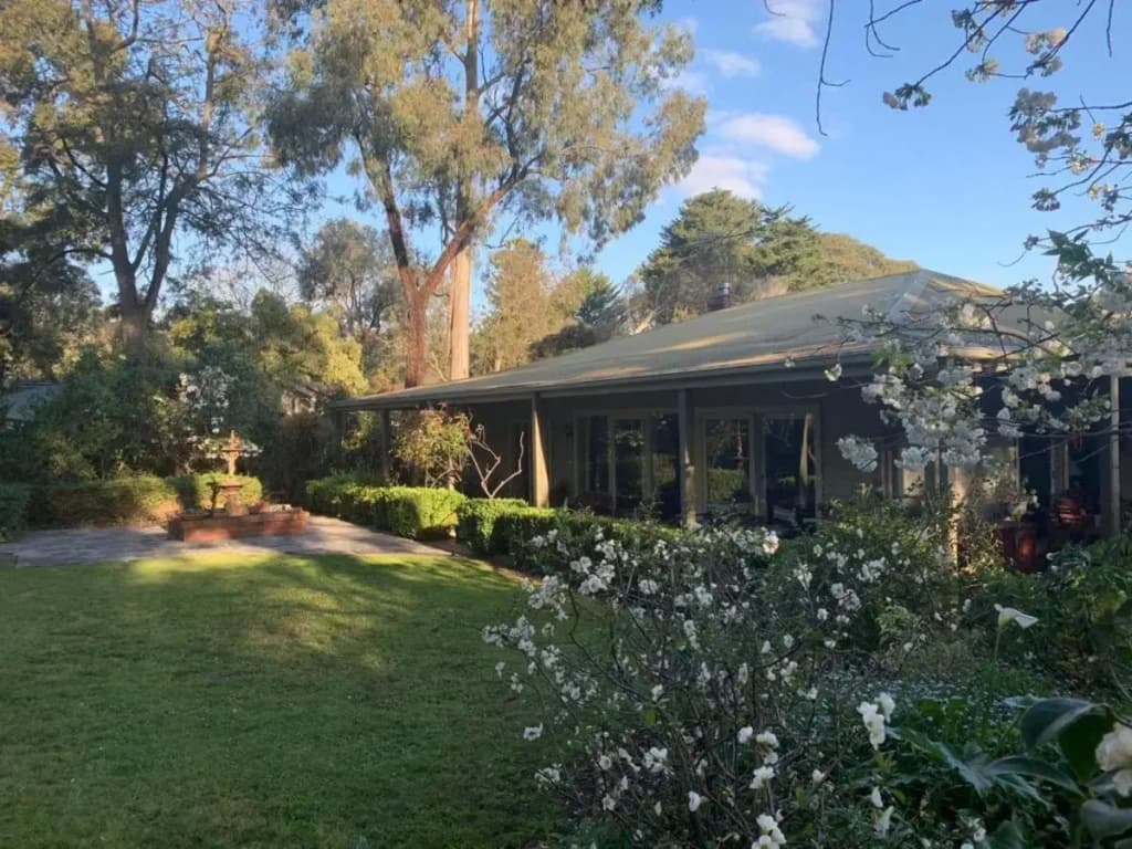 Treetops Bed & Breakfast - photo 1