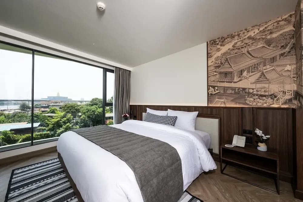 We Hotel Riverfront - photo 8