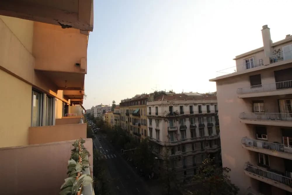 Nice Booking - Maréchal - Balcon 500m Promenade Des Anglais - photo 1