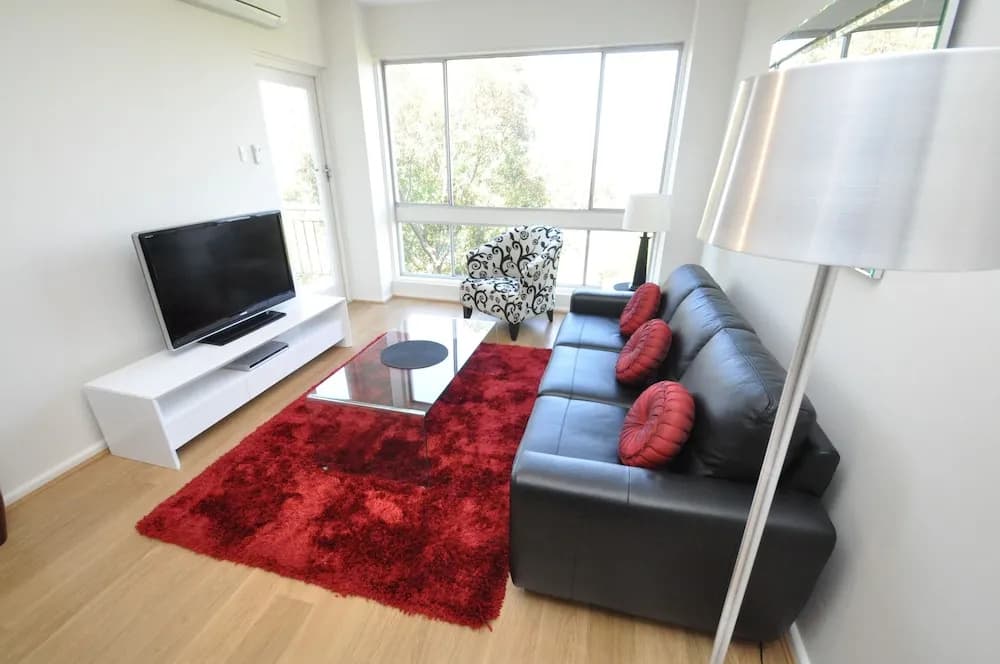Neutral Bay 63 Ben Furnished Apartment - photo 2