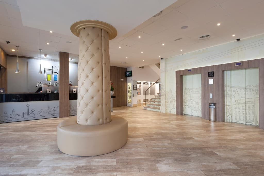 Hotel Puerta de Toledo - photo 2
