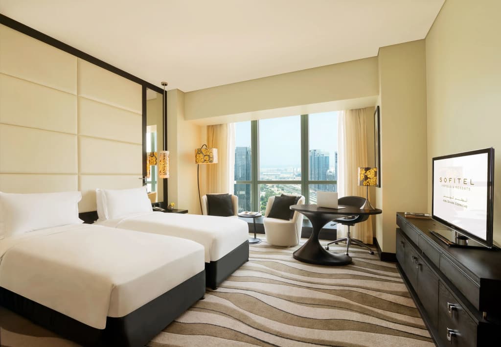 Sofitel Abu Dhabi Corniche Hotel - photo 8