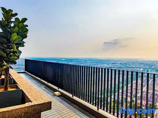 Double Storey Pool at Trio Setia by HCK - photo 1