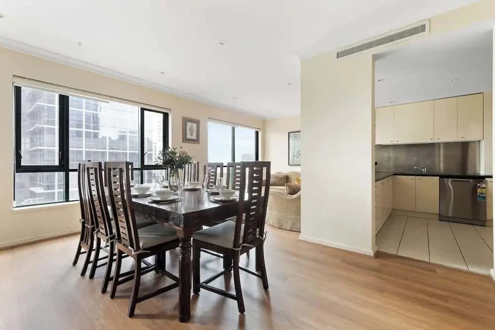 Stylish & Cozy 4BR Retreat With Free Parking - photo 11
