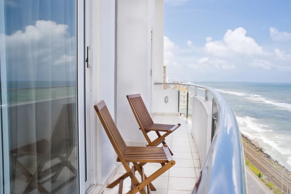 Ocean Edge Suites & Hotel Colombo - photo 8