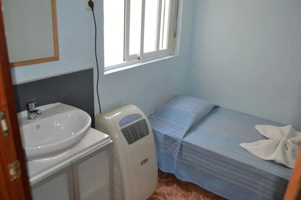 Hostal Enebral - photo 13