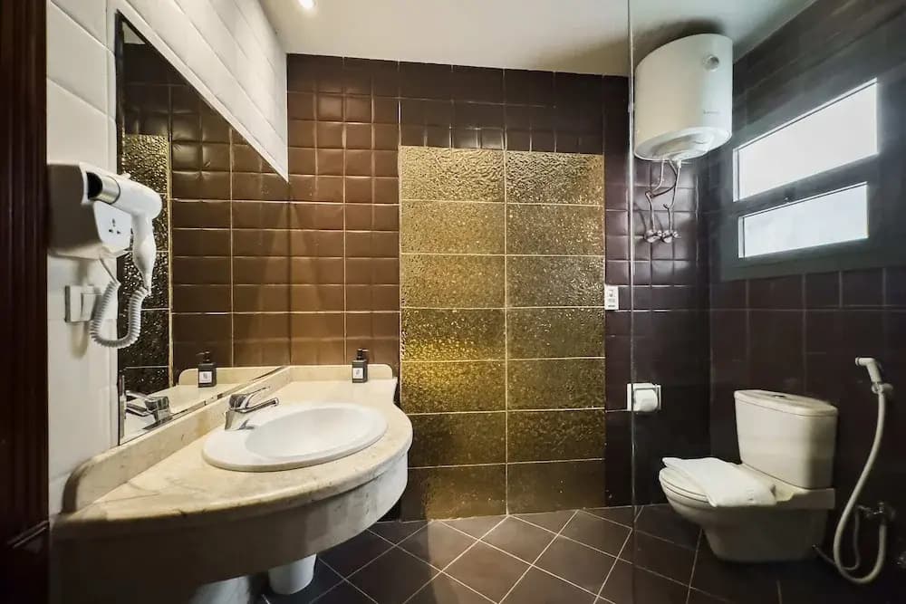 Xuru Stays I The Luxe Loft 2bdr Apt. @ Maadi - photo 16