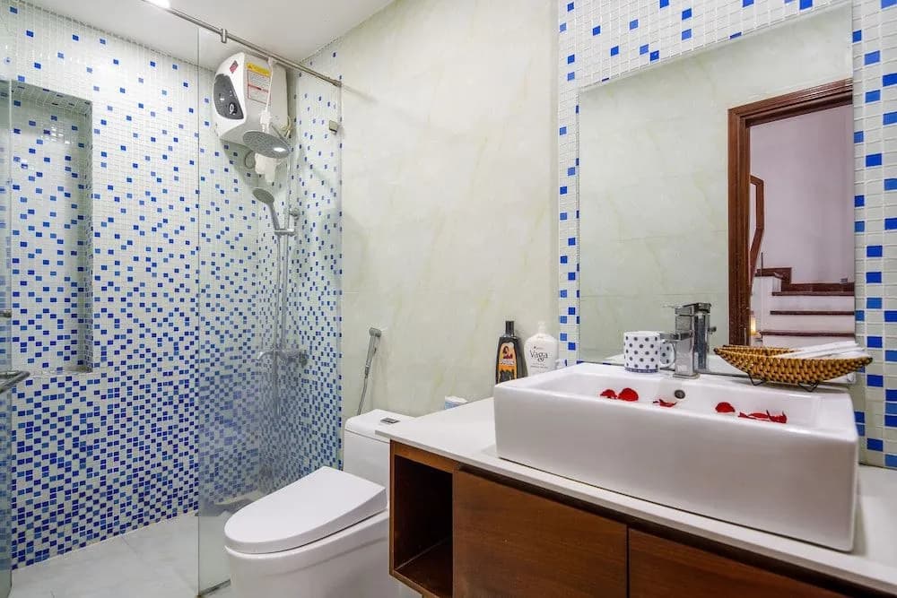 T P Luxury House - photo 8