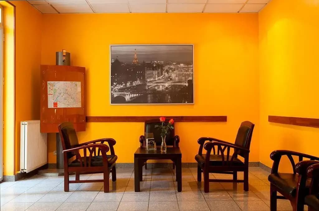 Est Hotel - photo 16