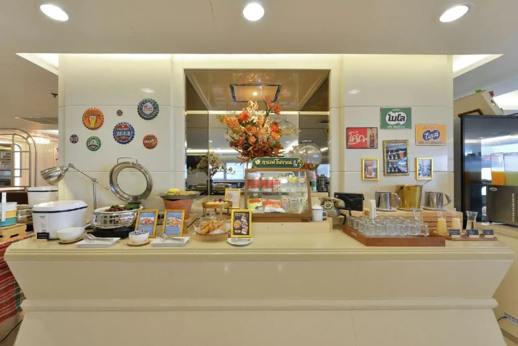 Centre Point Plus Hotel Silom - photo 13