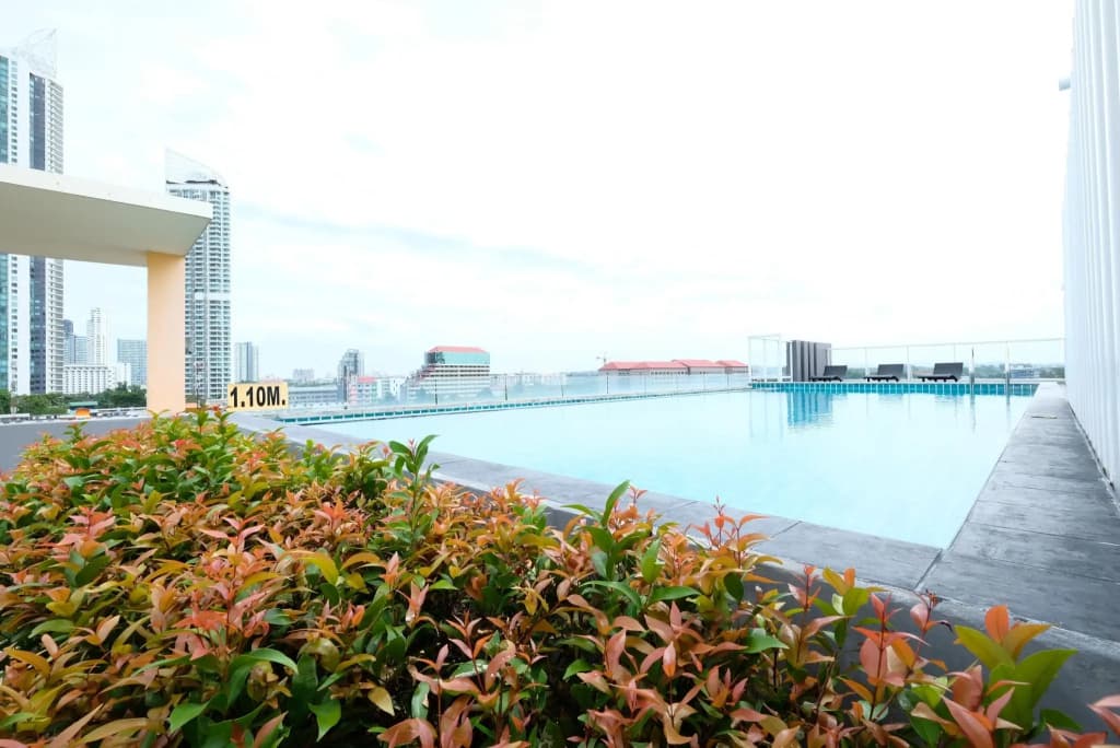 Sunday Beachfront View Jomtien Pattaya - photo 42