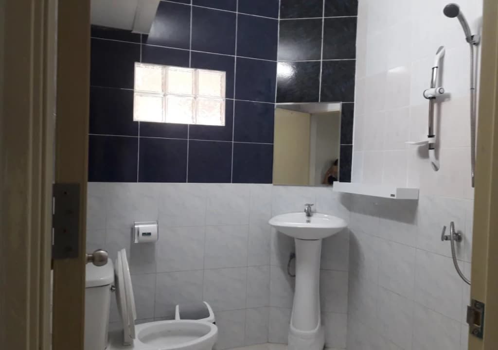 Chinn House - photo 9