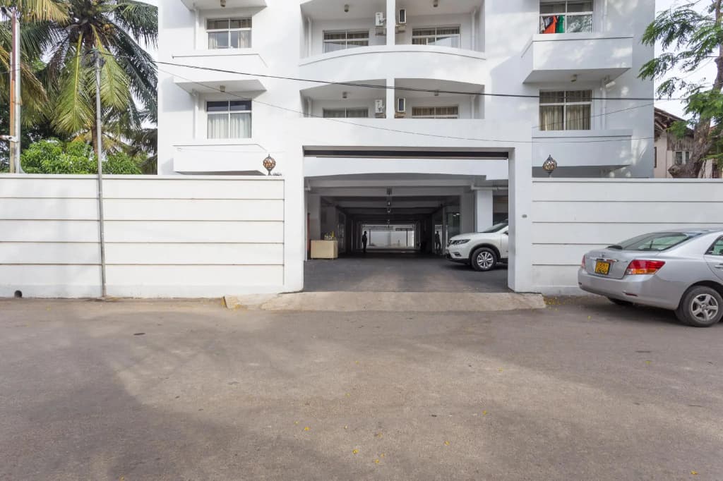 Mayura Apartment - main photo