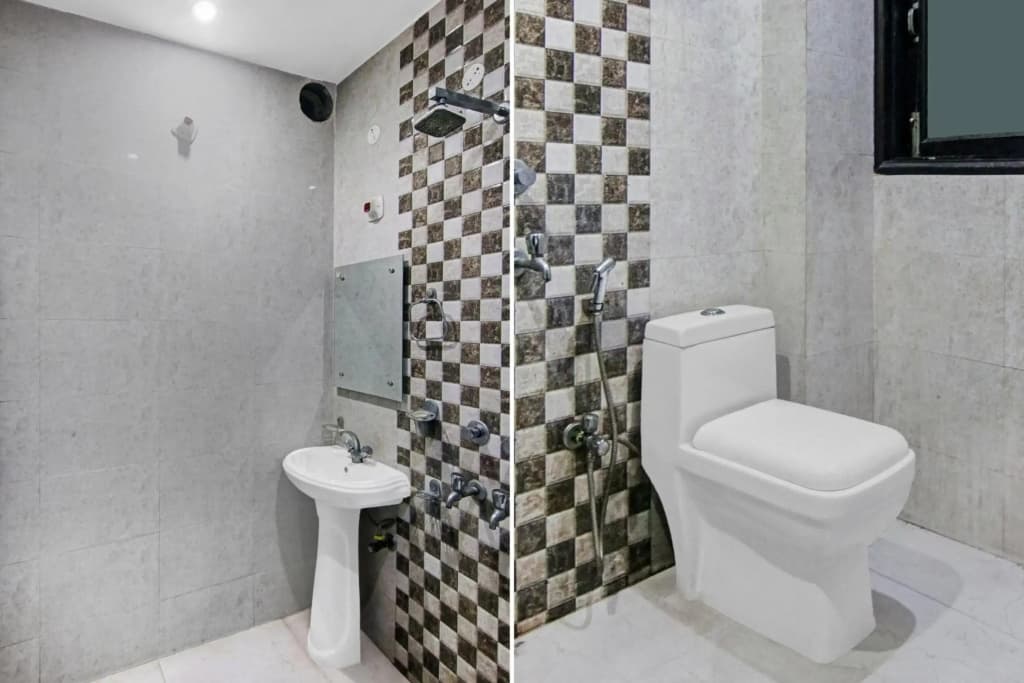 OYO Flagship 70255 Star Light Inn - photo 10