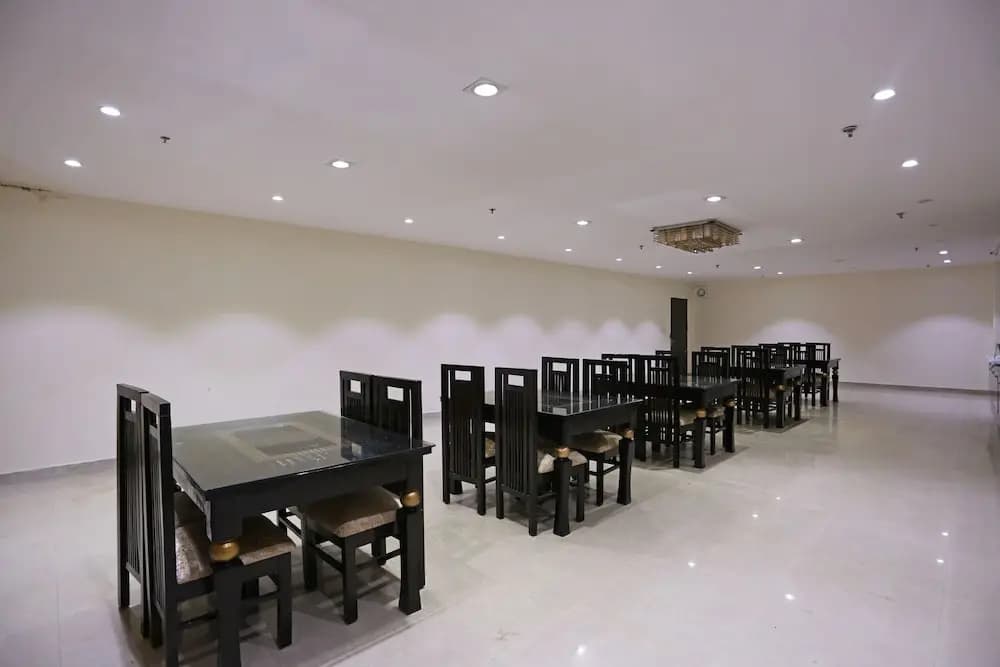 Hotel Wow Inn - photo 13