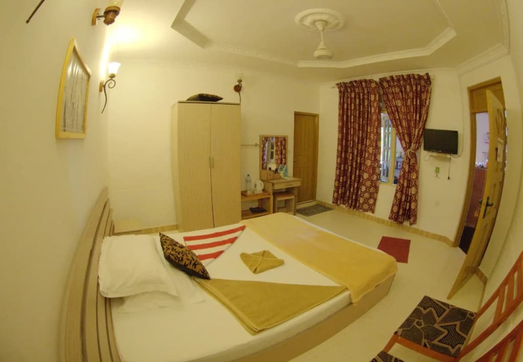 Equity Beach Inn - photo 4