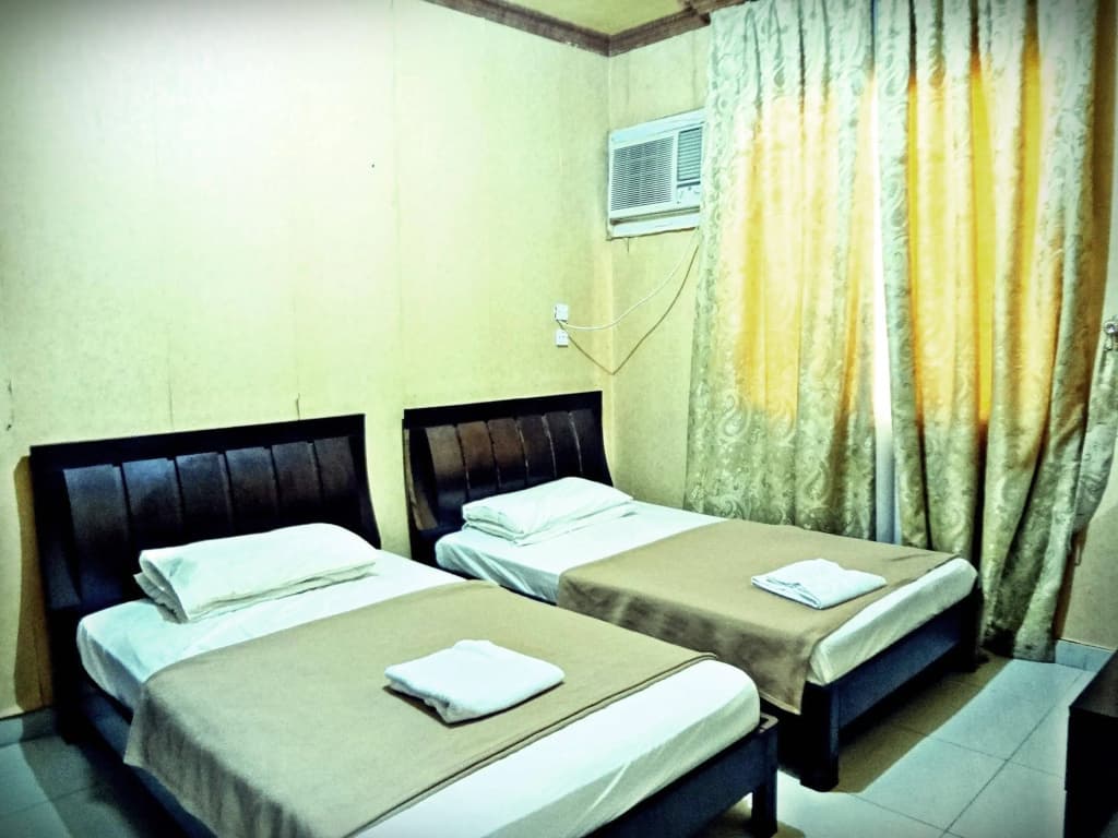 Saravanaa Bhavan Furnished Apartments - photo 4