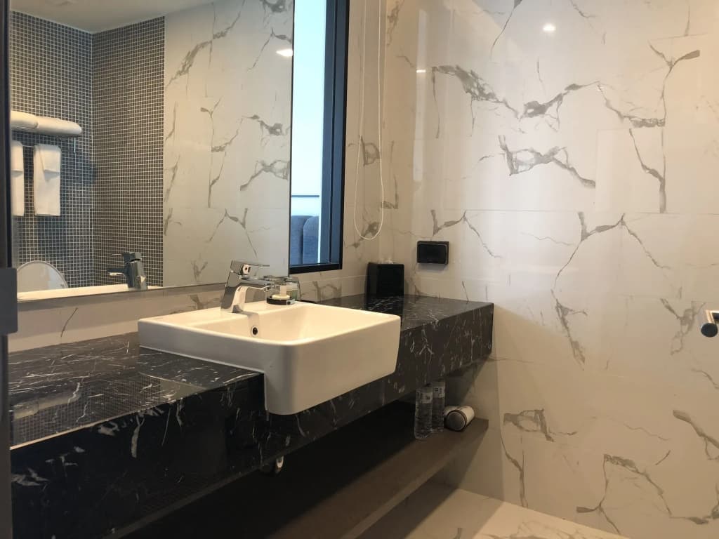 Maven Stylish Hotel Bangkok - photo 11