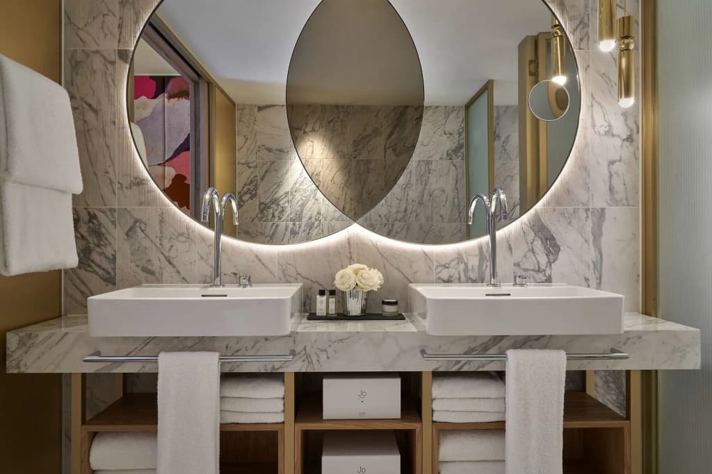 The BoTree London, Curio Collection by Hilton - photo 8