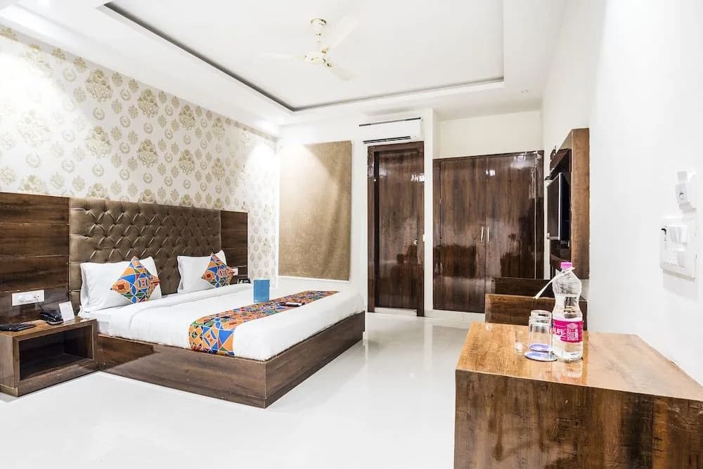 FabHotel GRD Suites - photo 2