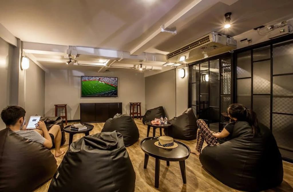 Jellybean The Blocks Hostel Sukhumvit 10 - photo 15