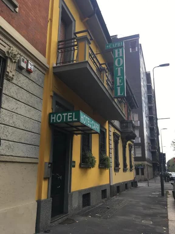 Hotel Capri - photo 1