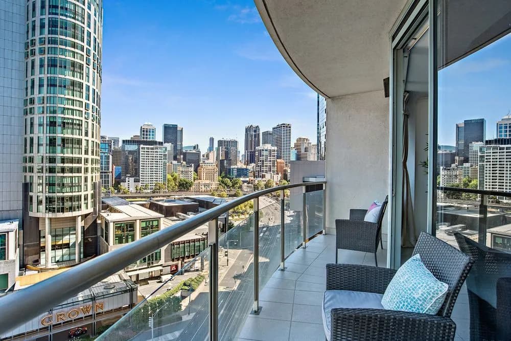 Southbank Tower Apartments - photo 7