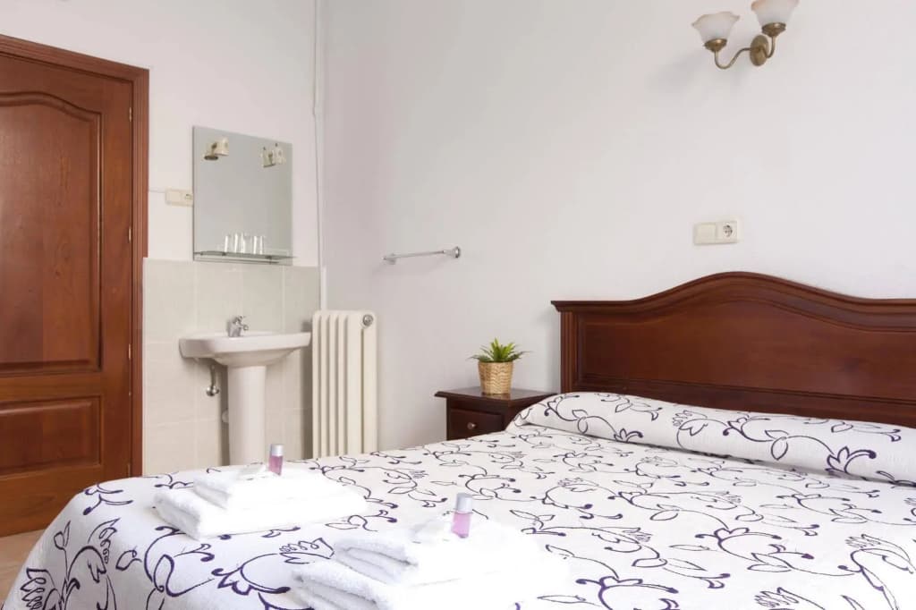 Hostal Condestable - photo 3