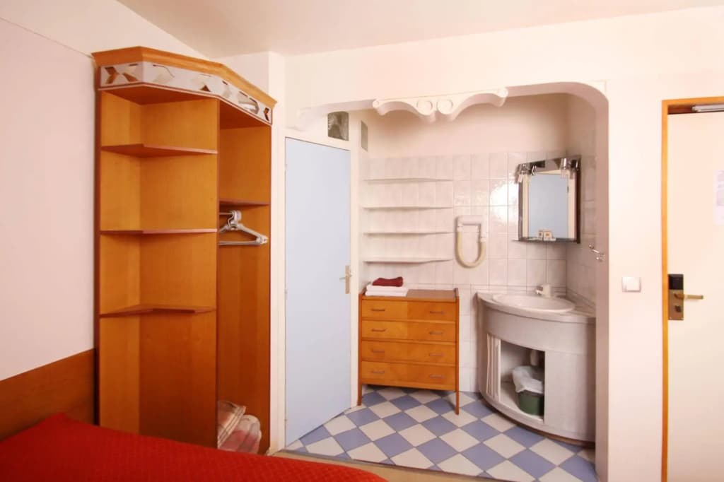 Hôtel Marignan - photo 6