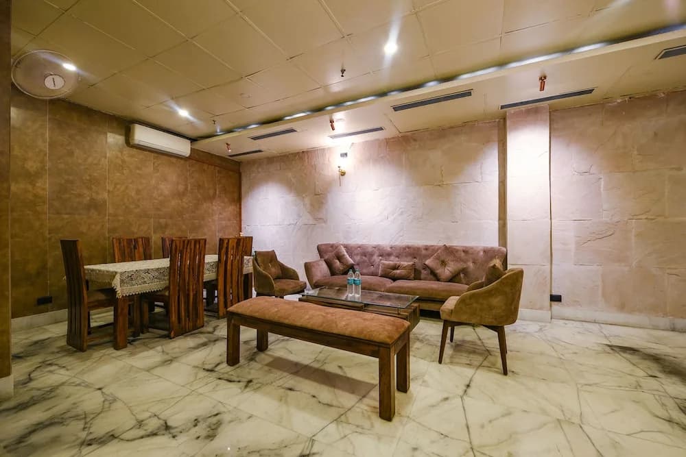 Fabhotel Bharat Continental - photo 20