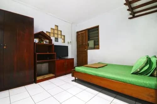 Old Town Guest House - photo 12