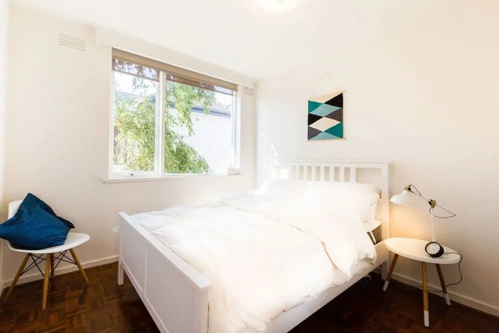 Rosie 2Bdr Stkilda Apartment - photo 2