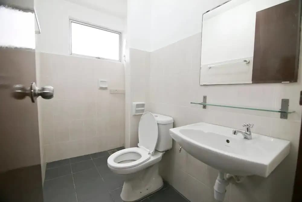 Comfy 3BR Home With Klcc View - photo 6