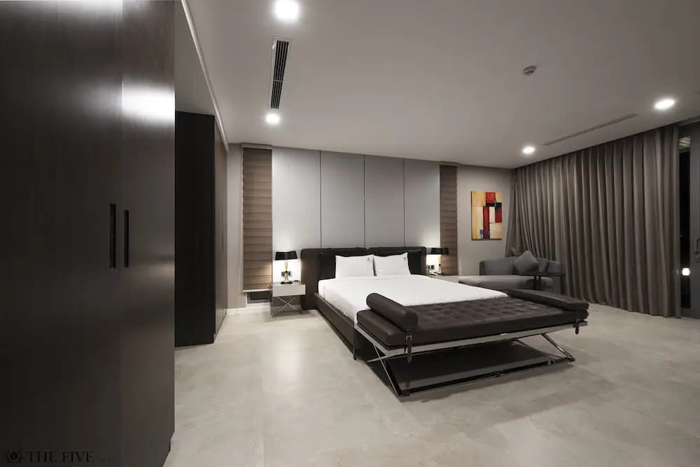 The Five Stars Villa - photo 4