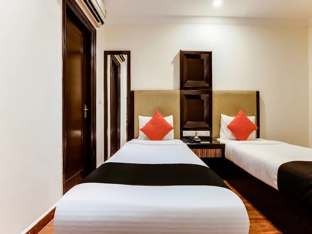 OYO 7075 Hotel Oakland - photo 4