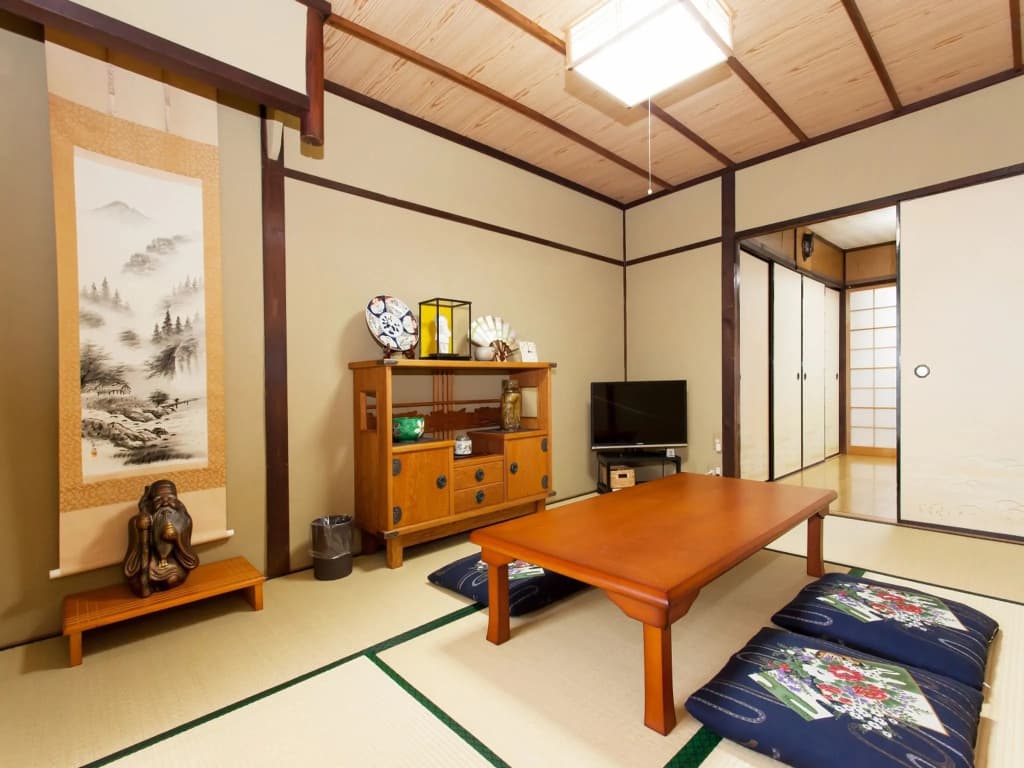 Kujo Stays - photo 2