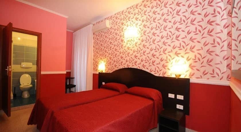 Hotel Pelliccioni - photo 2