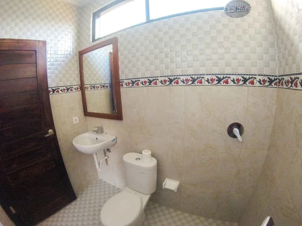 Adi Homestay Canggu - photo 9
